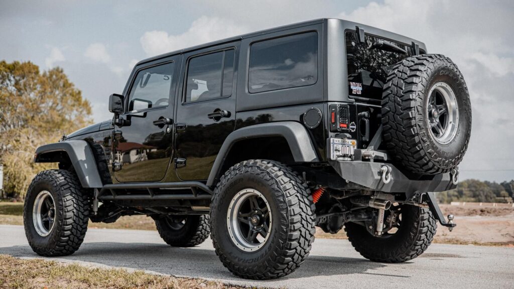 Black,jeep,wrangler